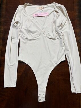 Seamless Long-Sleeve Bodysuit Shapewear - Cream